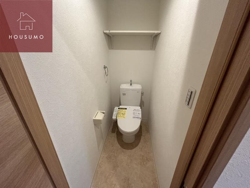物件内観写真8　(落ち着いたトイレです)