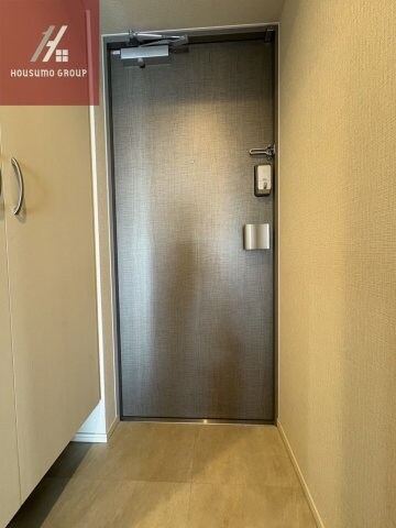 物件内観写真9　(落ち着いた玄関です)