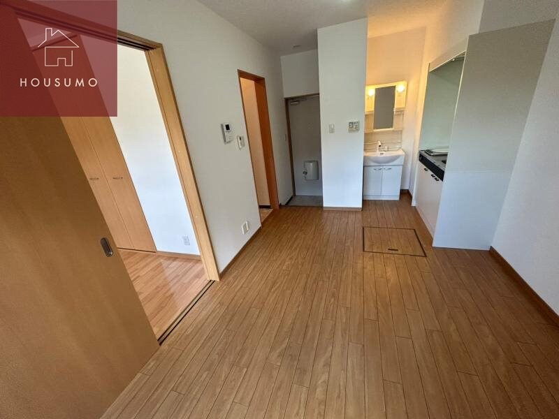 物件内観写真5　(居間です)