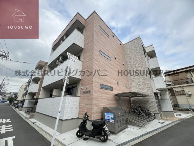 物件外観写真2　(外はこのようになっています)