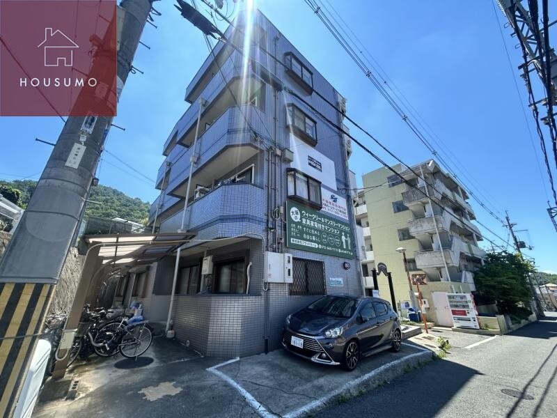 物件外観写真3　(リビングです)