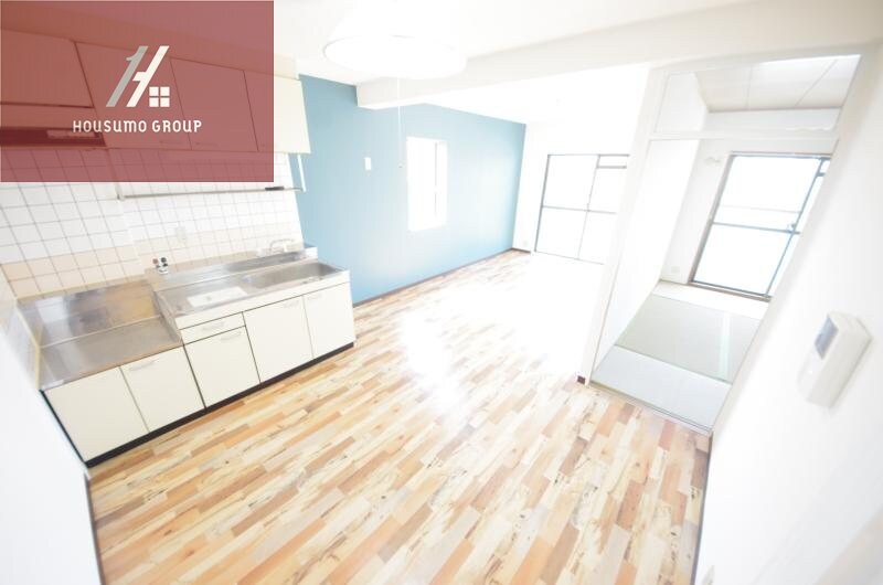 物件内観写真6　(使いやすい居間です)