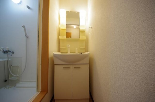 物件内観写真19　(忙しい朝には欠かせない洗面所です)