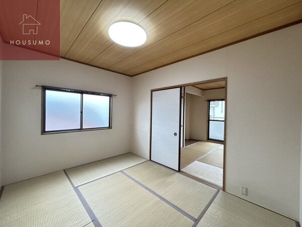 和室(和室があると落ち着いた雰囲気になりますね)