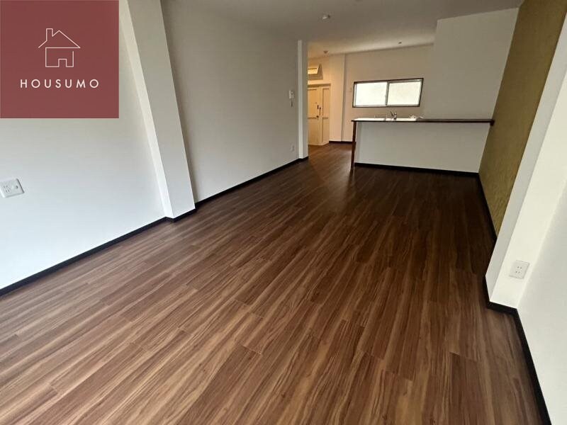 物件内観写真4　(ゆったり過ごせる居間です)