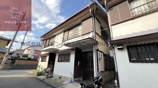 物件外観写真1　(外観もきれいです)