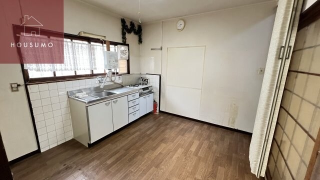 物件内観写真4　(リビングです)