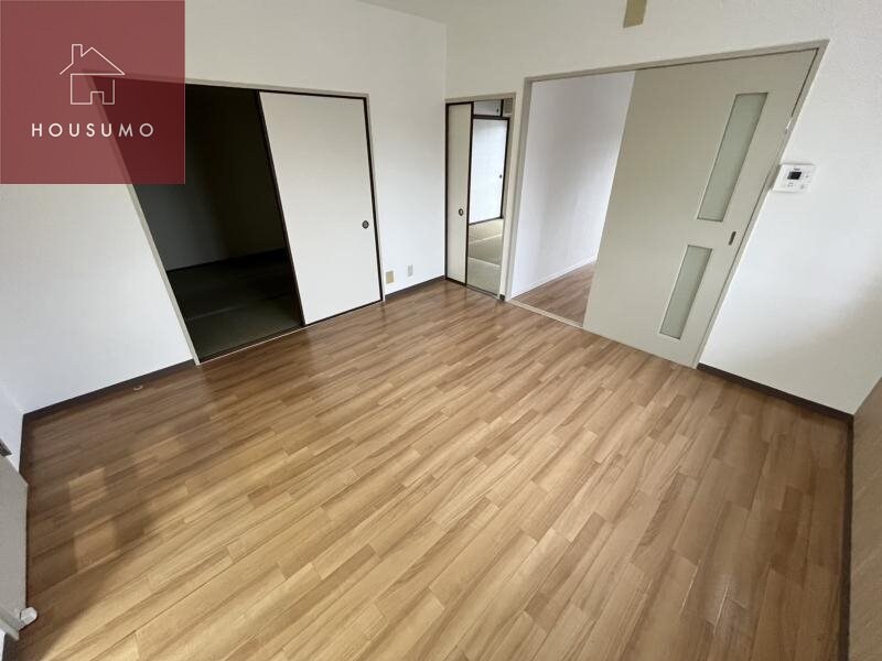 物件内観写真5　(ゆったり過ごせるリビングです)