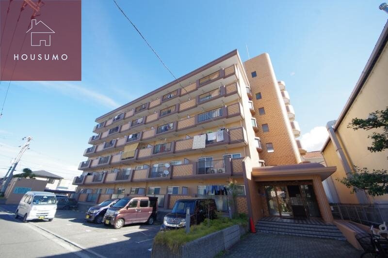 物件外観写真1　(おしゃれな外観です)