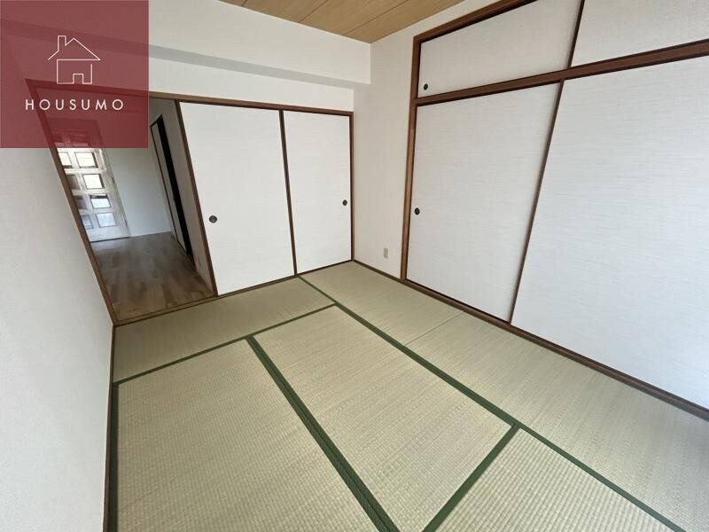 物件内観写真21　(柔らかい畳が心地よい和室)