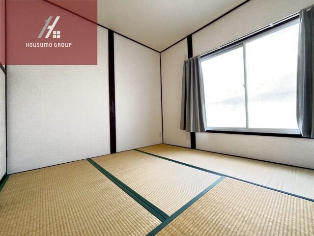 物件内観写真7　(柔らかい畳が心地よい和室)