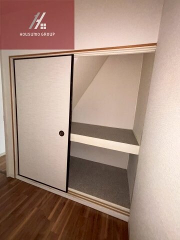 物件内観写真17　(たっぷりとした収納スペースです)