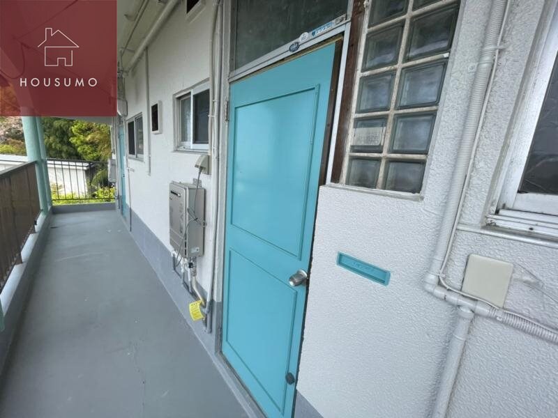 物件内観写真23　(明るい玄関です)