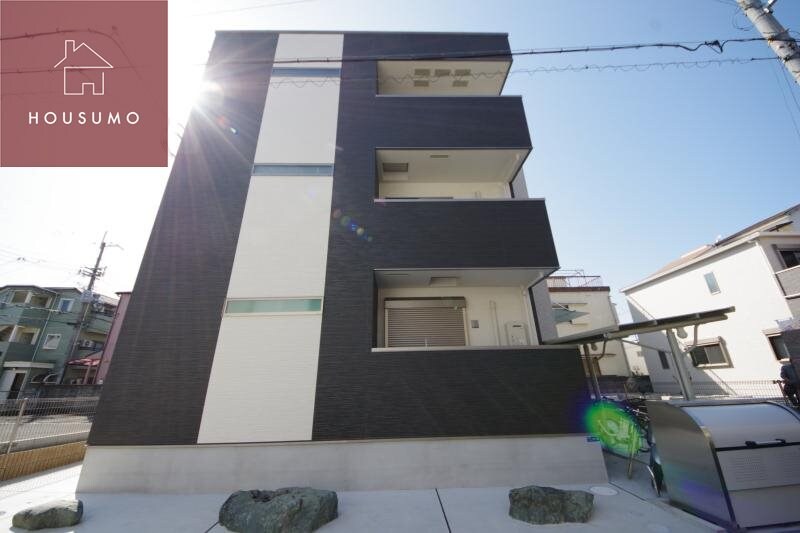 物件外観写真4　(落ち着いた雰囲気の外観です)