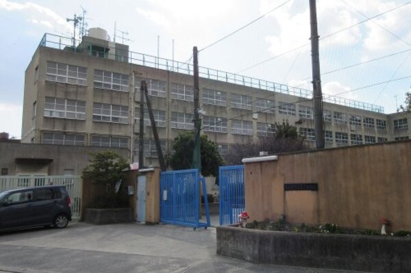 周辺環境(東大阪市立藤戸小学校 568m)
