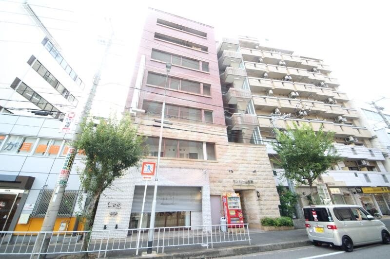 物件外観写真1　(物件の外観です)