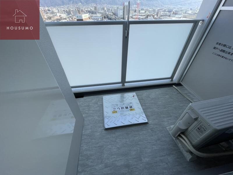 物件内観写真14　(バルコニーがあります)