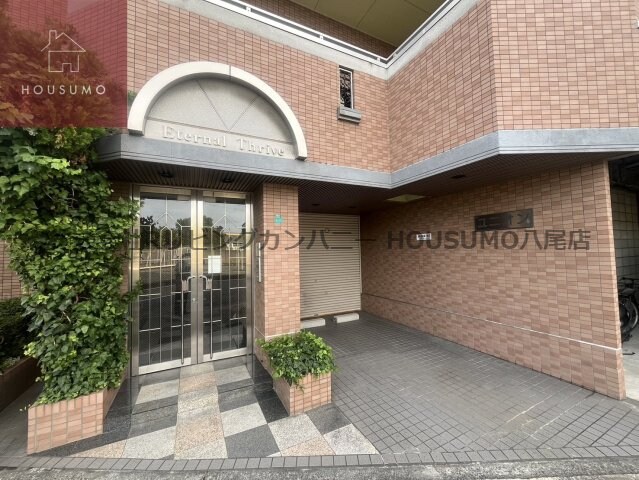 物件外観写真2　(建物の内部です)