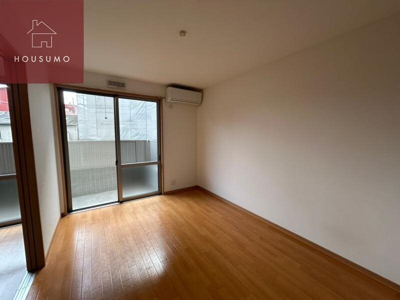 物件内観写真4　(使いやすいリビングです)