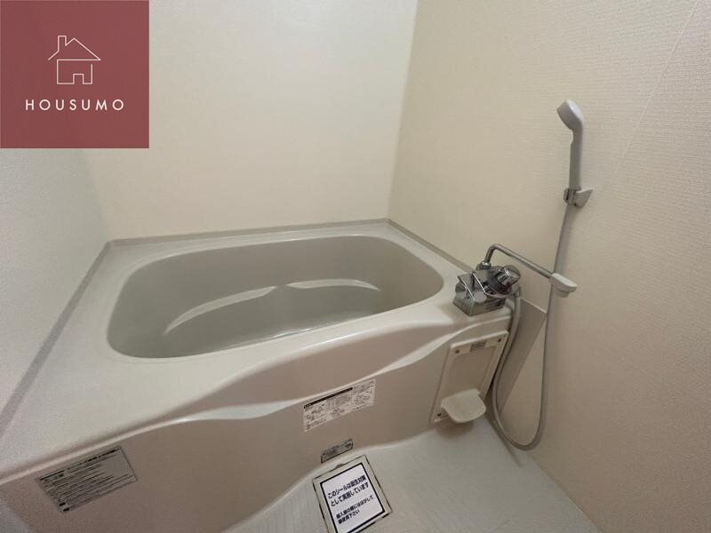 物件内観写真6　(落ち着いた空間のお風呂です)