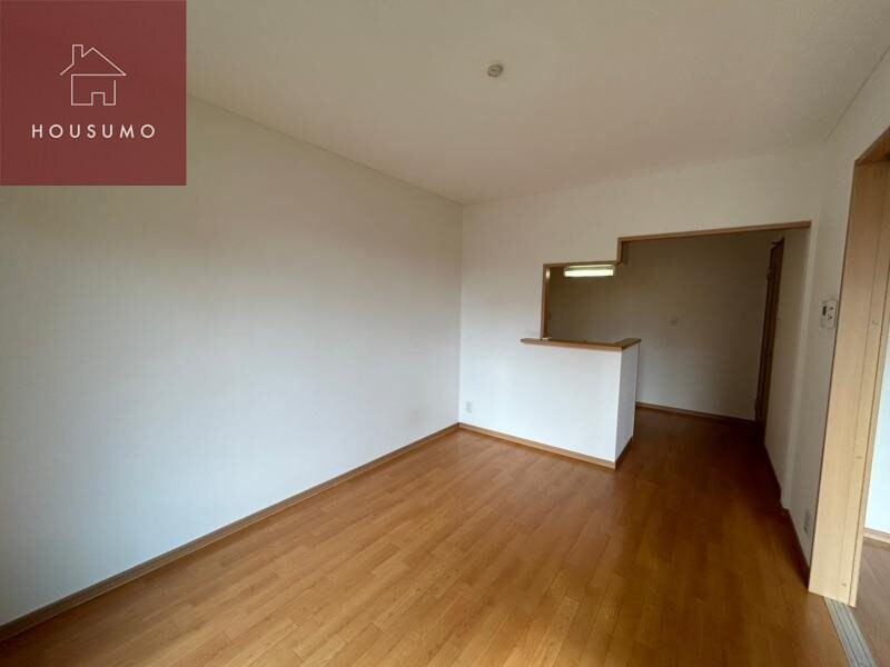 物件内観写真16　(ゆったり過ごせる居間です)