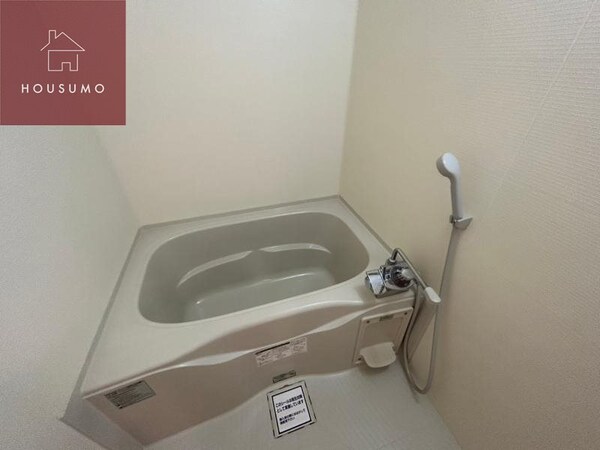 浴室(きれいなお風呂です)