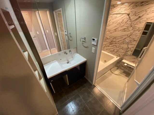 物件内観写真8　(清潔感のあるトイレです)