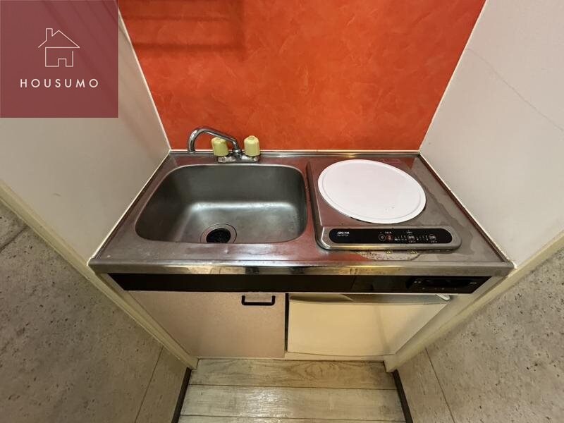 物件内観写真6　(コンパクトなキッチンで掃除もラクラク)