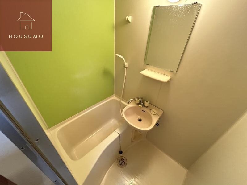 物件内観写真7　(コンパクトで使いやすいお風呂です)