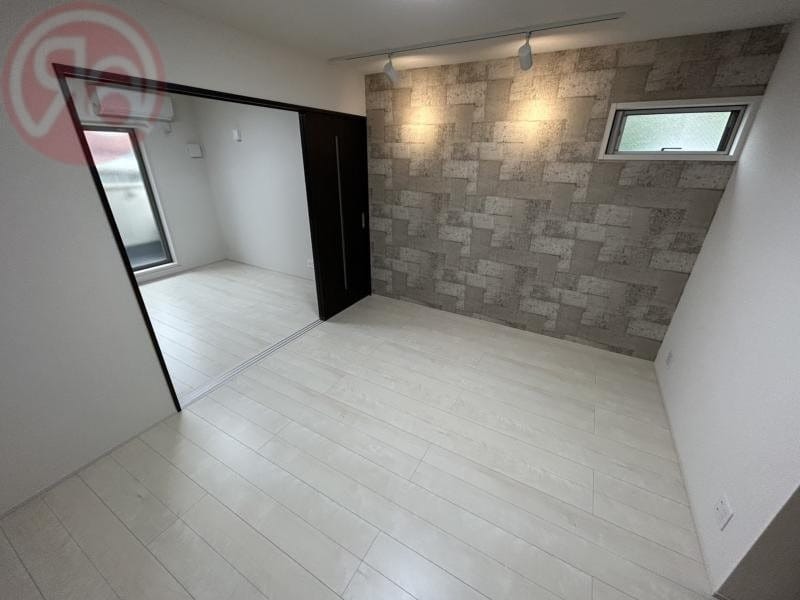 物件内観写真16　(おしゃれな居間です)