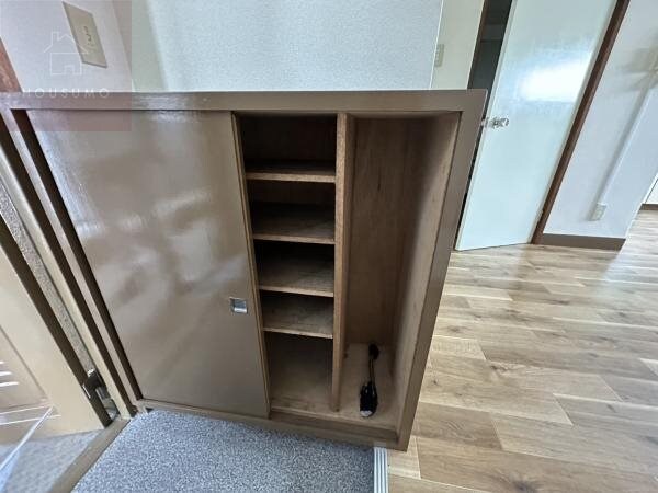 物件内観写真21　(専用の収納スペースです)