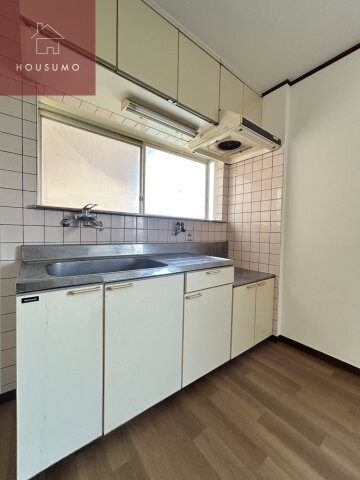 物件内観写真6　(お料理しやすいキッチンです)