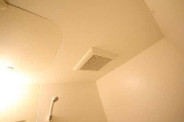 浴室(お風呂で日々の疲れを落としましょう)