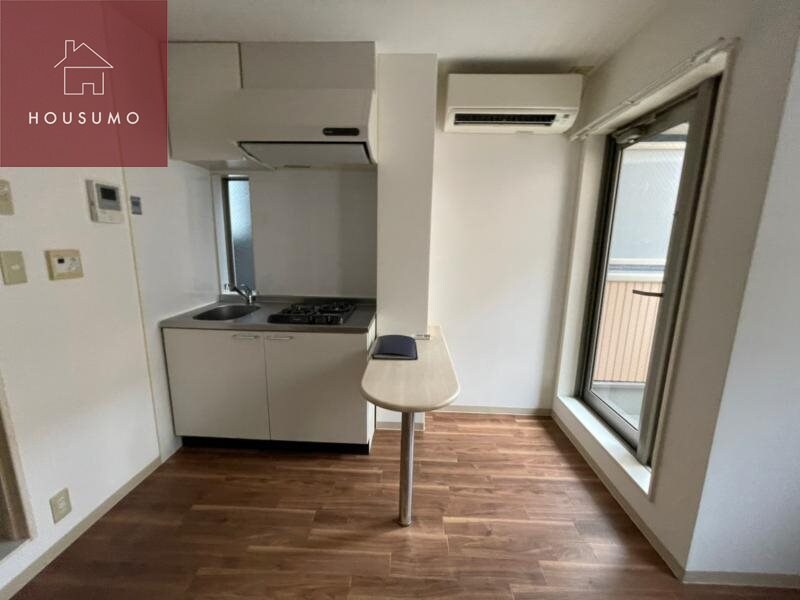 物件内観写真5　(おしゃれなリビングです)