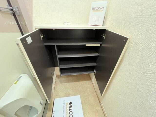 物件内観写真12　(十分な収納スペースがあります)