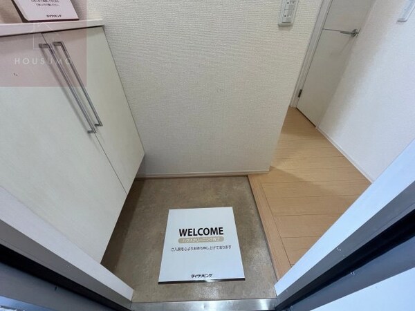 玄関(明るい玄関です)