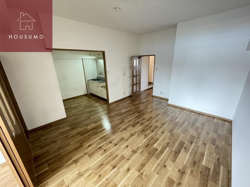 物件内観写真5　(使いやすいリビングです)