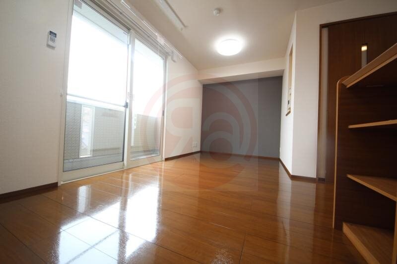 物件内観写真6　(居間です)