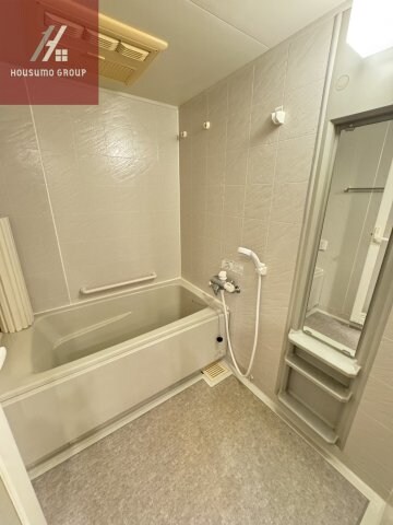 物件内観写真8　(日々の疲れを癒すお風呂付です)