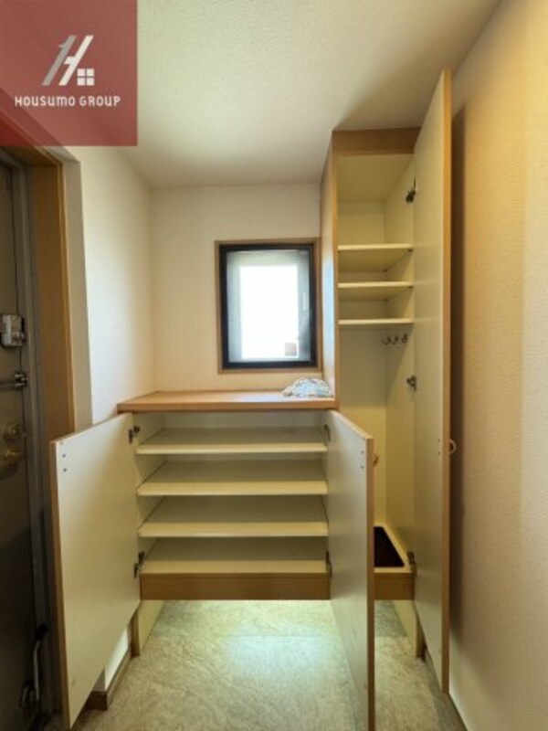 収納(便利な収納スペースです)