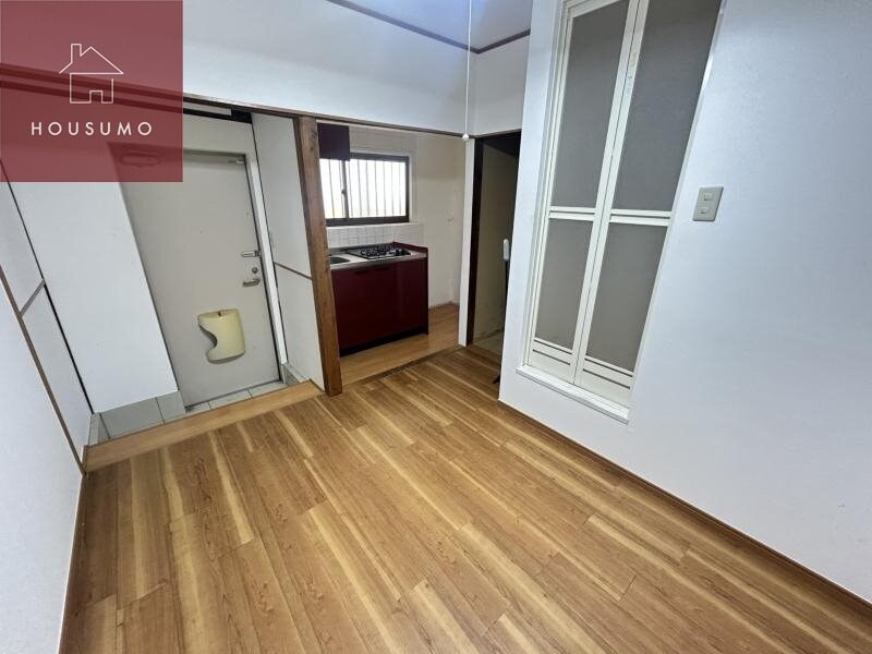 物件内観写真4　(おしゃれなリビングです)