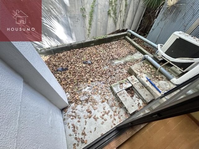 物件内観写真12　(バルコニーがあります)