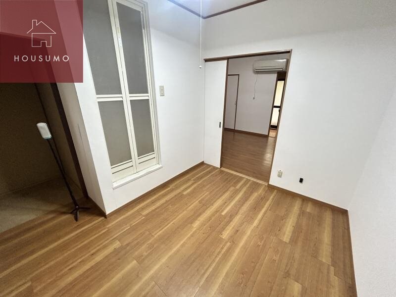 物件内観写真22　(ゆったりとした居間です)