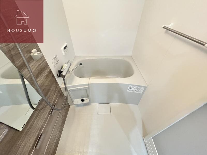 物件内観写真7　(コンパクトで使いやすいお風呂です)