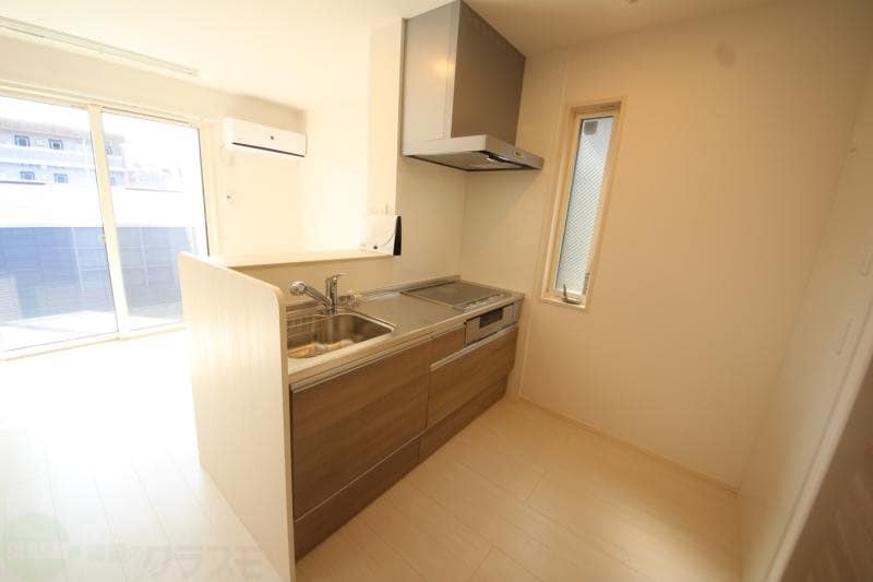 物件内観写真6　(お料理しやすいキッチンです)