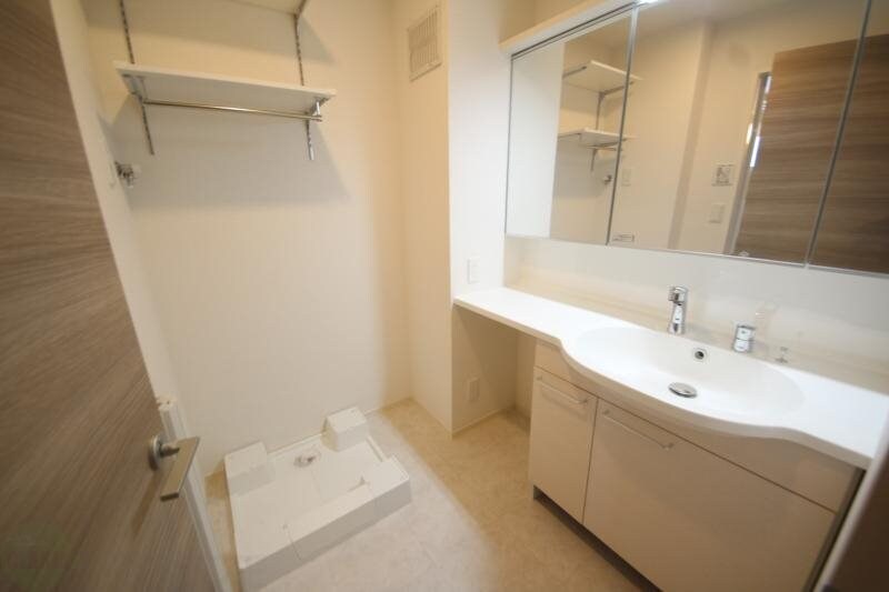 物件内観写真18　(洗面所です)