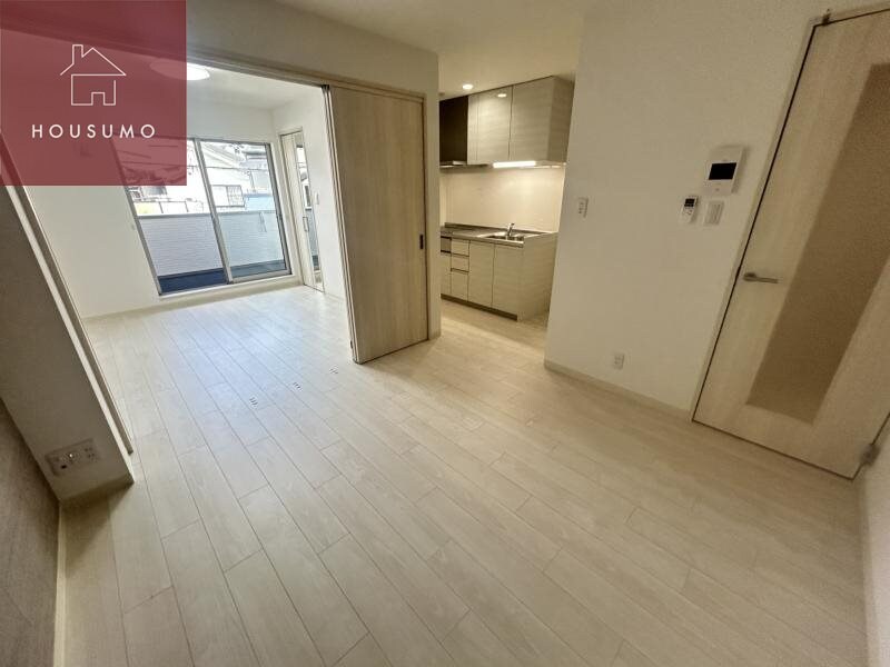 物件内観写真6　(おしゃれな居間です)