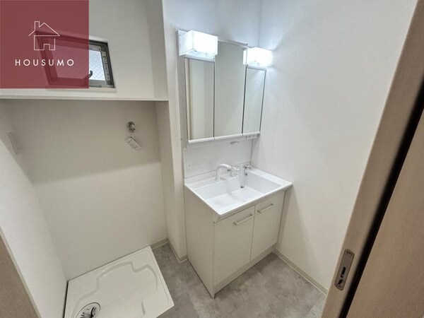 独立洗面台(朝の支度にも助かる、独立の洗髪洗面化粧台)