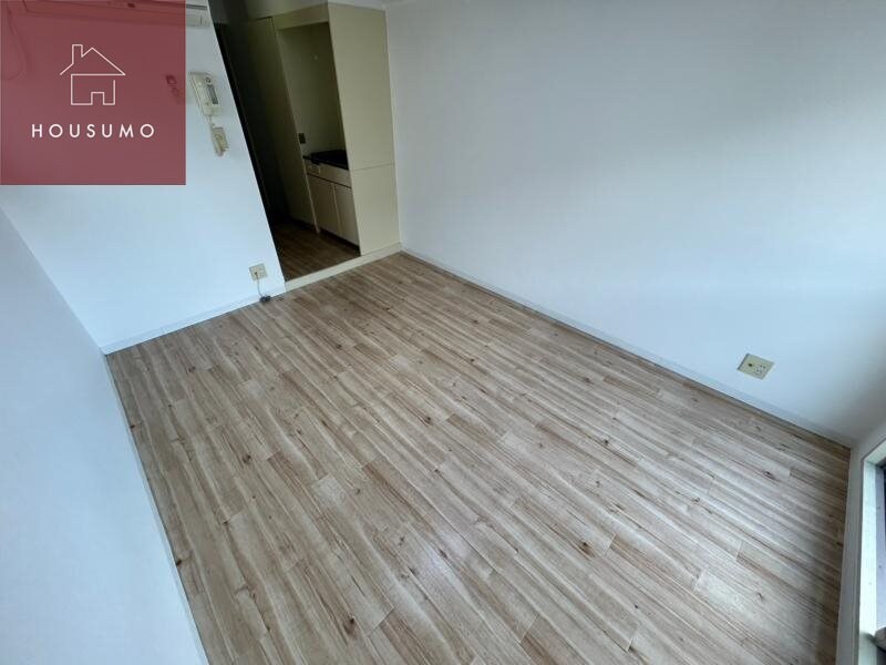 物件内観写真24　(ゆったりとした居間です)