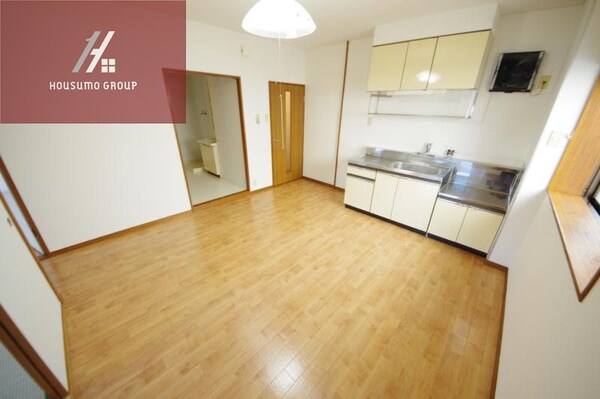 居室(使いやすい居間です)